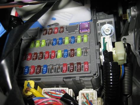 Honda crv 2.4 interior fuse